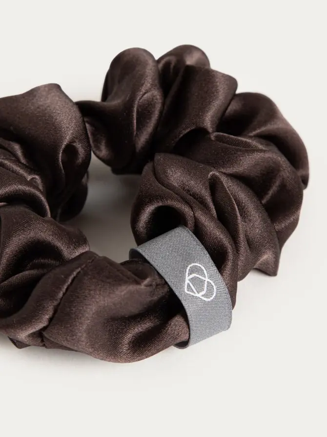 Maska na oczy i scrunchie BELARIS z jedwabiu morwowego czekoladowe 2 szt.