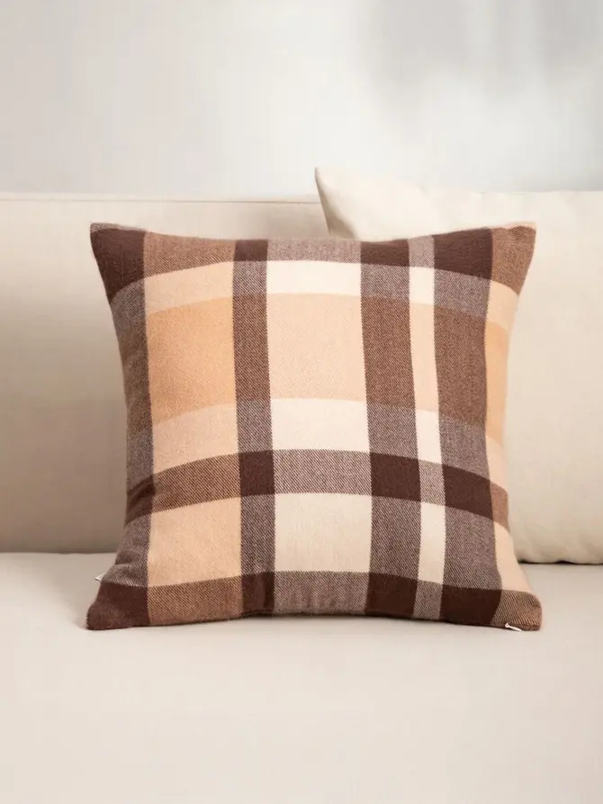 Poszewka MELROSE puszysta w kratę brązowa 45x45 cm