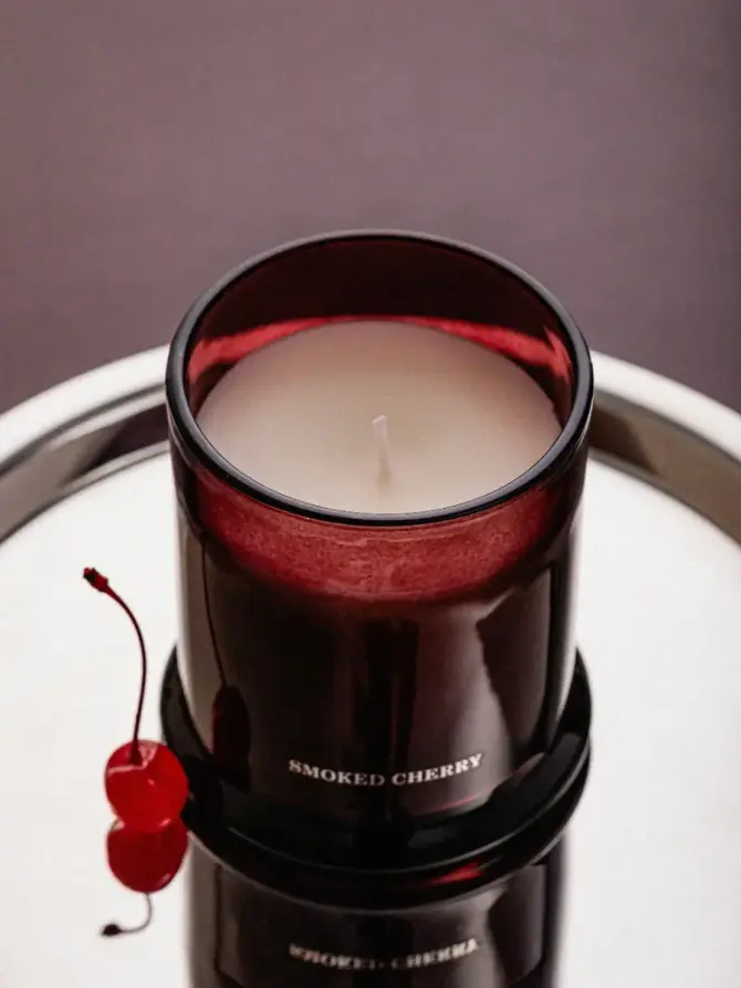 Świeca zapachowa ESTER Smoked Cherry 140 g