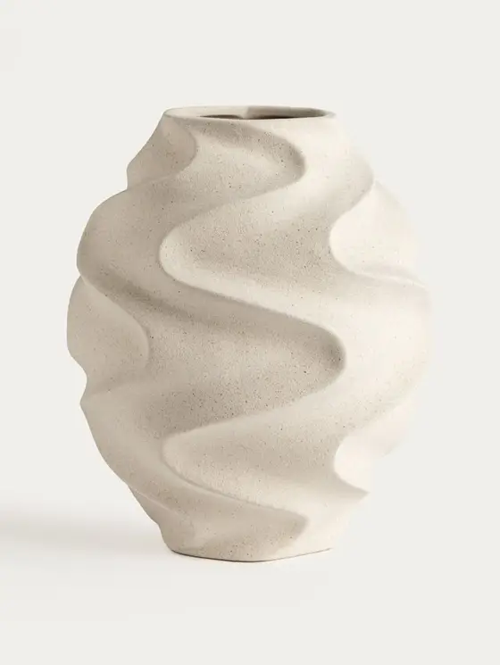 Wazon NOIRE beżowy ceramiczny falisty 16,8x18 cm