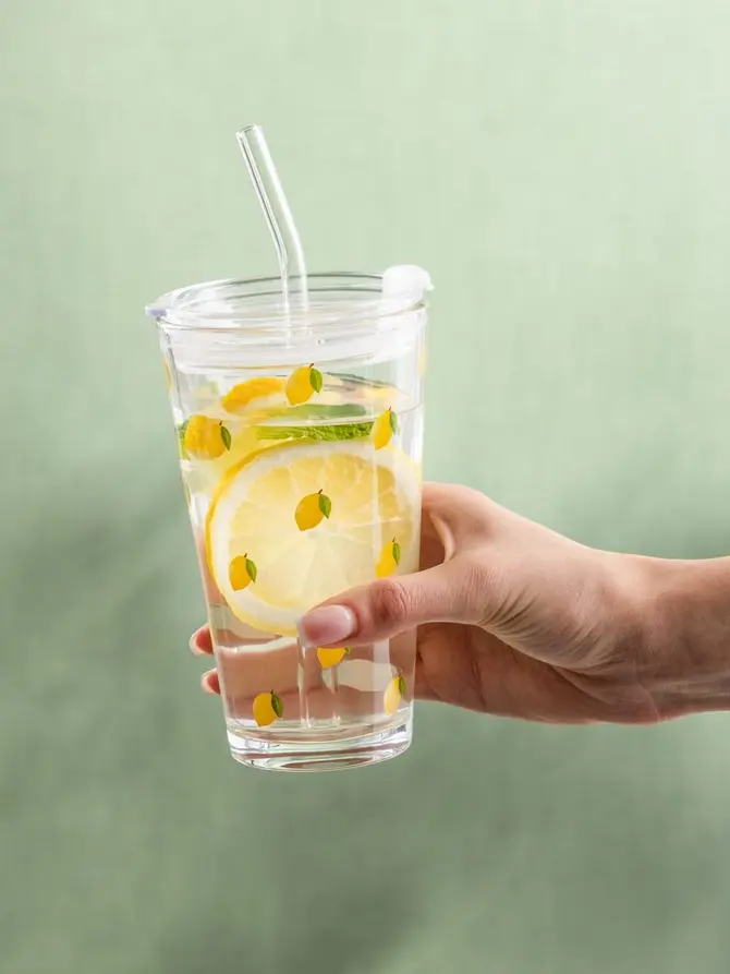 Szklanka EMBO SUMMER ze słomką w cytrynki 0,4 l