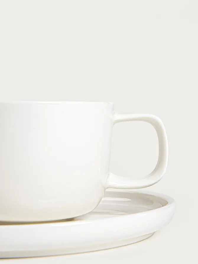 Filiżanka ze spodkiem BERGO porcelanowa biała 0,2 l
