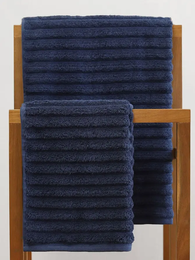 Ręcznik ASTRI w paski granatowy 70x130 cm