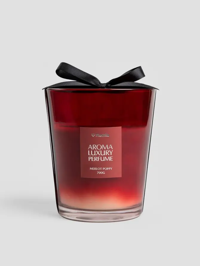 Świeca zapachowa EMBER Merlot Poppy 700 g